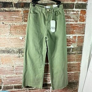 NWT ZARA GREEN DENIM WIDE LEG CROPPED JEANS